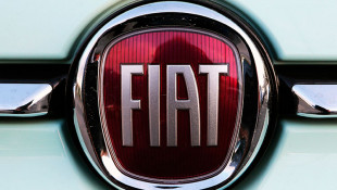 Auto Union Opens Talks With Fiat Chrysler; Strike Possible