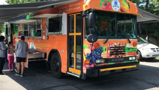 IPS Feeding Students For Free During Fall Break