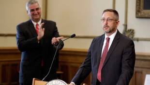 Holcomb Picks Wabash County Judge For Indiana Supreme Court