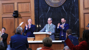 Gov. Braun focuses on affordability issues, ignores redistricting, at State of the State address