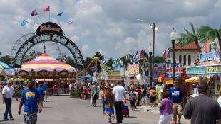 Indiana State Fair Asks Vendors Not To Display Or Sell Confederate flag