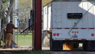 Hoosier Farmers Toil As Corn Harvest Drags On