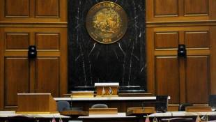Bill To Allow Students To Carry Sunscreen Heads To Governor