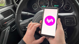 A new program offers free Lyft rides to people in recovery from addiction