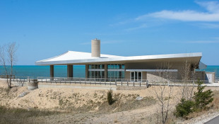 Northwest Indiana Mayor Says Lake Waters Threaten Pavilion