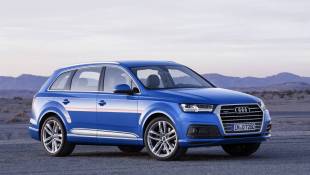 Audi Q7 Jets Across Holiday Gatherings