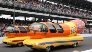 Wienermobiles relish victory in Wienie 500 at Indianapolis Motor Speedway