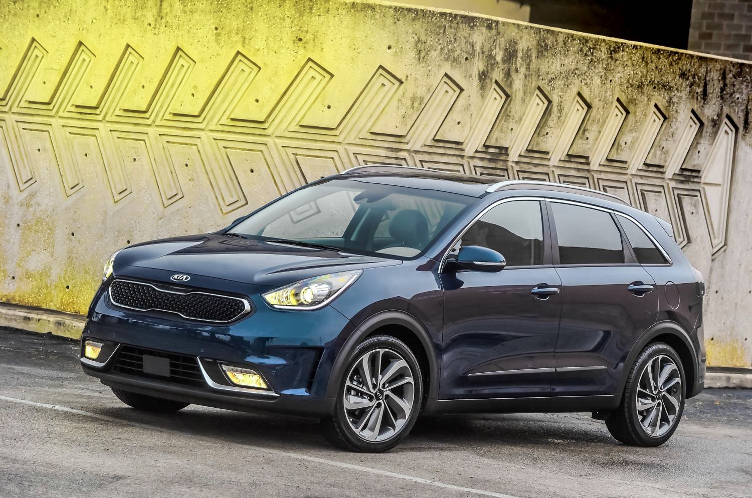 Kia Niro Hybrid The Anti-Prius