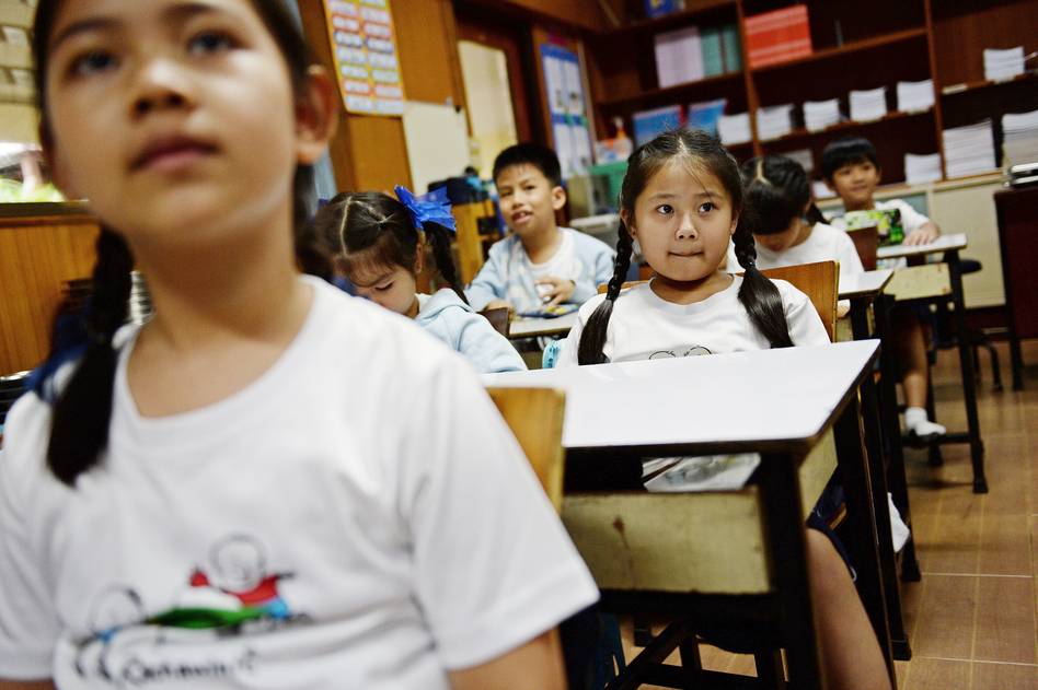 Boyfriend Fucks Best Friend