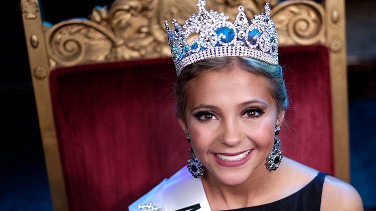 Indiana State Fair Crowns Its 2016 Queen