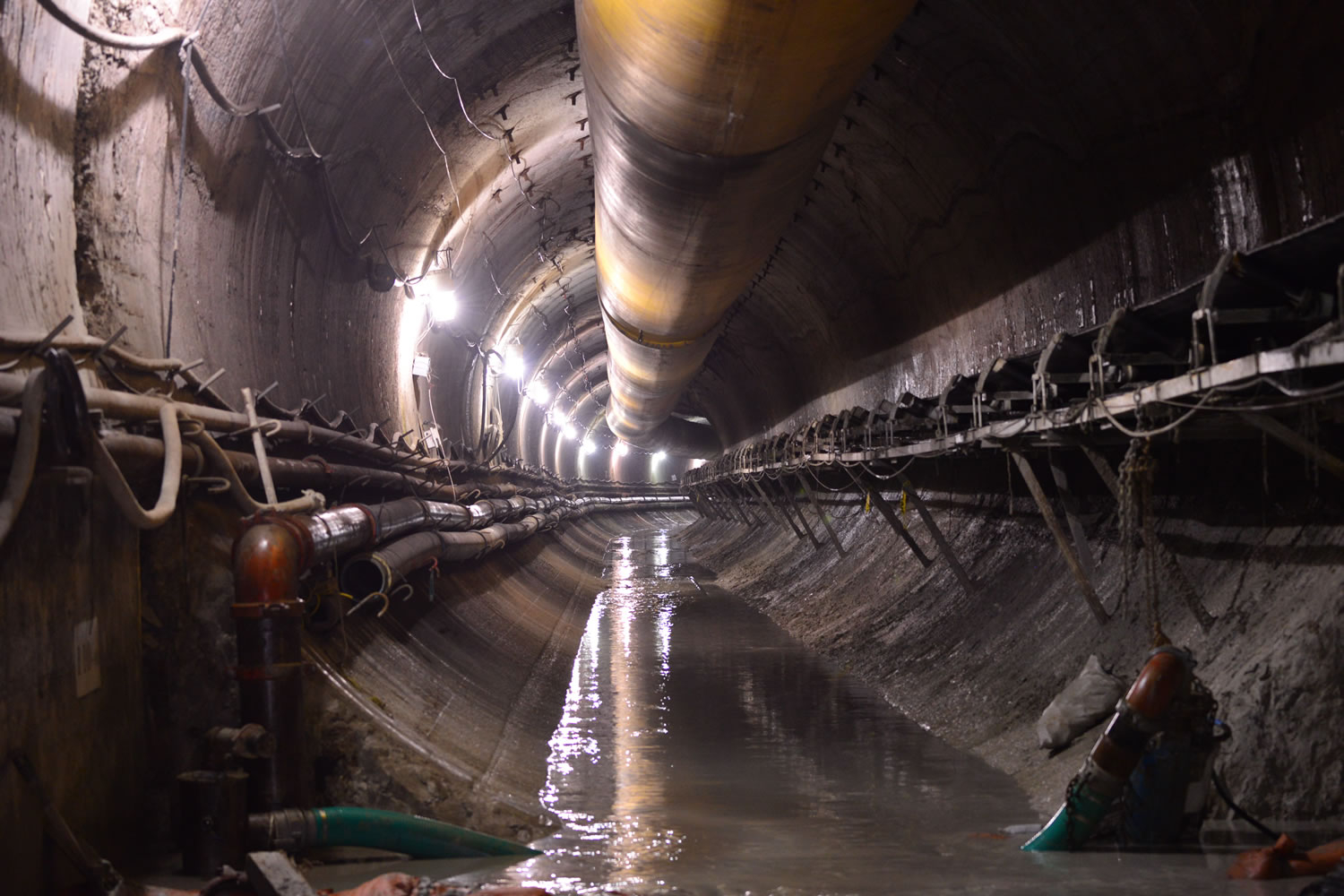 more-tunnels-open-up-in-dig-indy-project