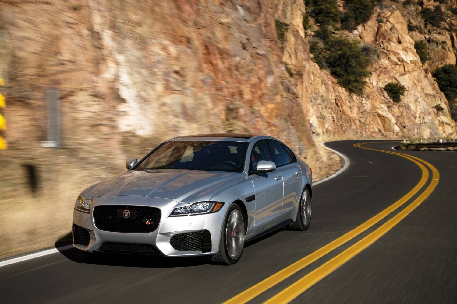 Jaguar XF S 2016