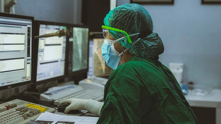 Irwan iwe/Unsplash The Pandemic's Impact on the Filipino Community