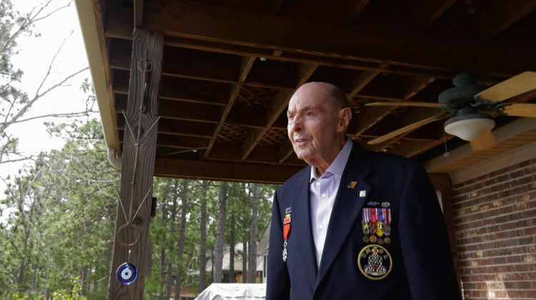 Honoring D-Day Veterans