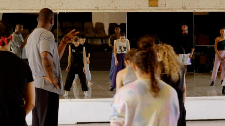 Jamar Roberts Begins Rehearsal