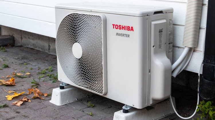 Indiana's home energy rebate program is off to a slow start, but ahead of other states